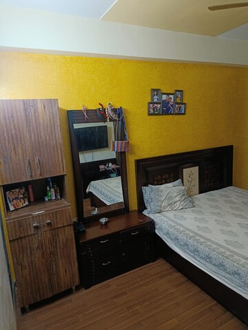 Furnished Amenities in 2 BHK Apartment at Supertech Cape Town, Sector 74 – for Rent