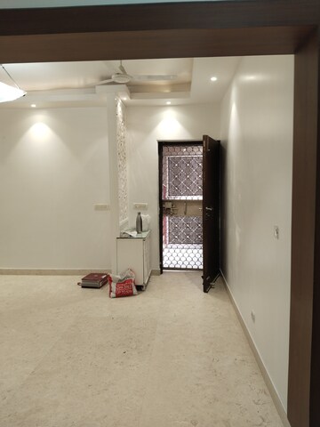 Room in 3.5 BHK Apartment at Sarita Vihar Pocket-C RWA, Sarita Vihar – for Rent