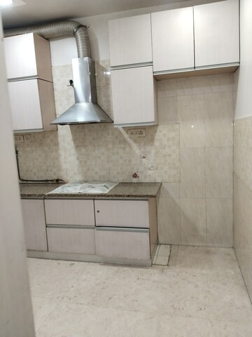 Bathroom in 3.5 BHK Apartment at Sarita Vihar Pocket-C RWA, Sarita Vihar – for Rent