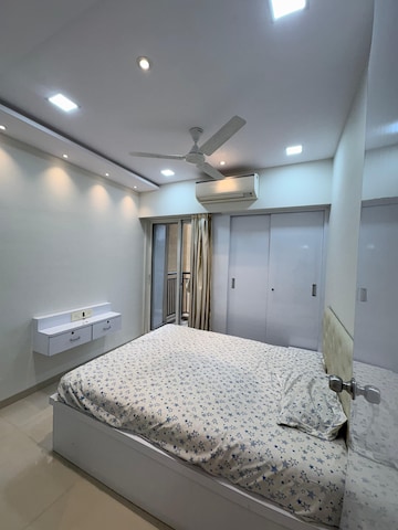 Bedroom in 1 BHK Apartment at DB Orchid Ozone, Dahisar East – for Rent