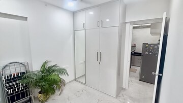 Room in 2 BHK Apartment at Crystal Paradise Residences, Andheri East – for Rent