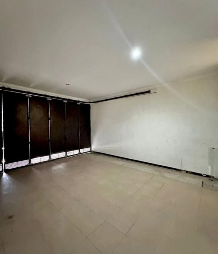 Room, sector 35 2.5 Bedroom 3150 Sq.Ft. Builder Floor In Sector 35 Faridabad 8895062