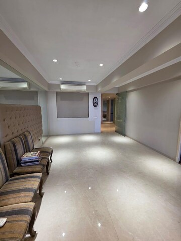 Room in 3 BHK Apartment at Lodha World One, Worli – for Rent