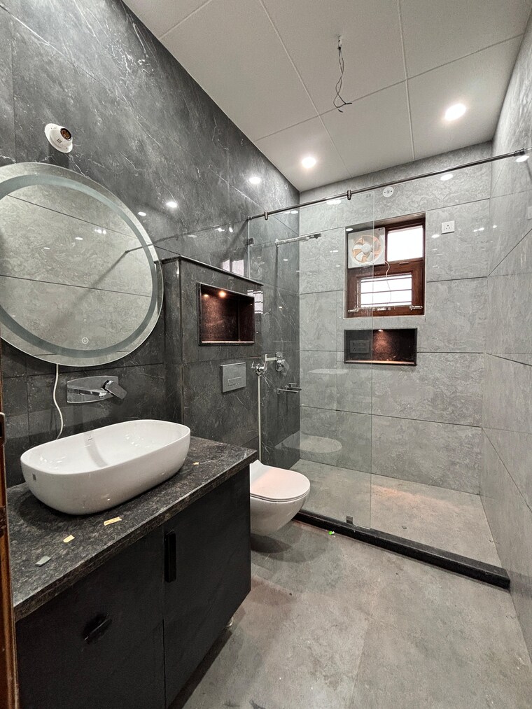 Kitchen, sector 76 4 Bedroom 250 Sq.Yd. Builder Floor In Sector 76 Faridabad 8895166