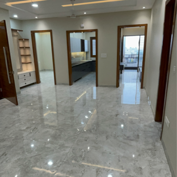Room in 4 BHK Builder Floor at Sector 76 – for Sale