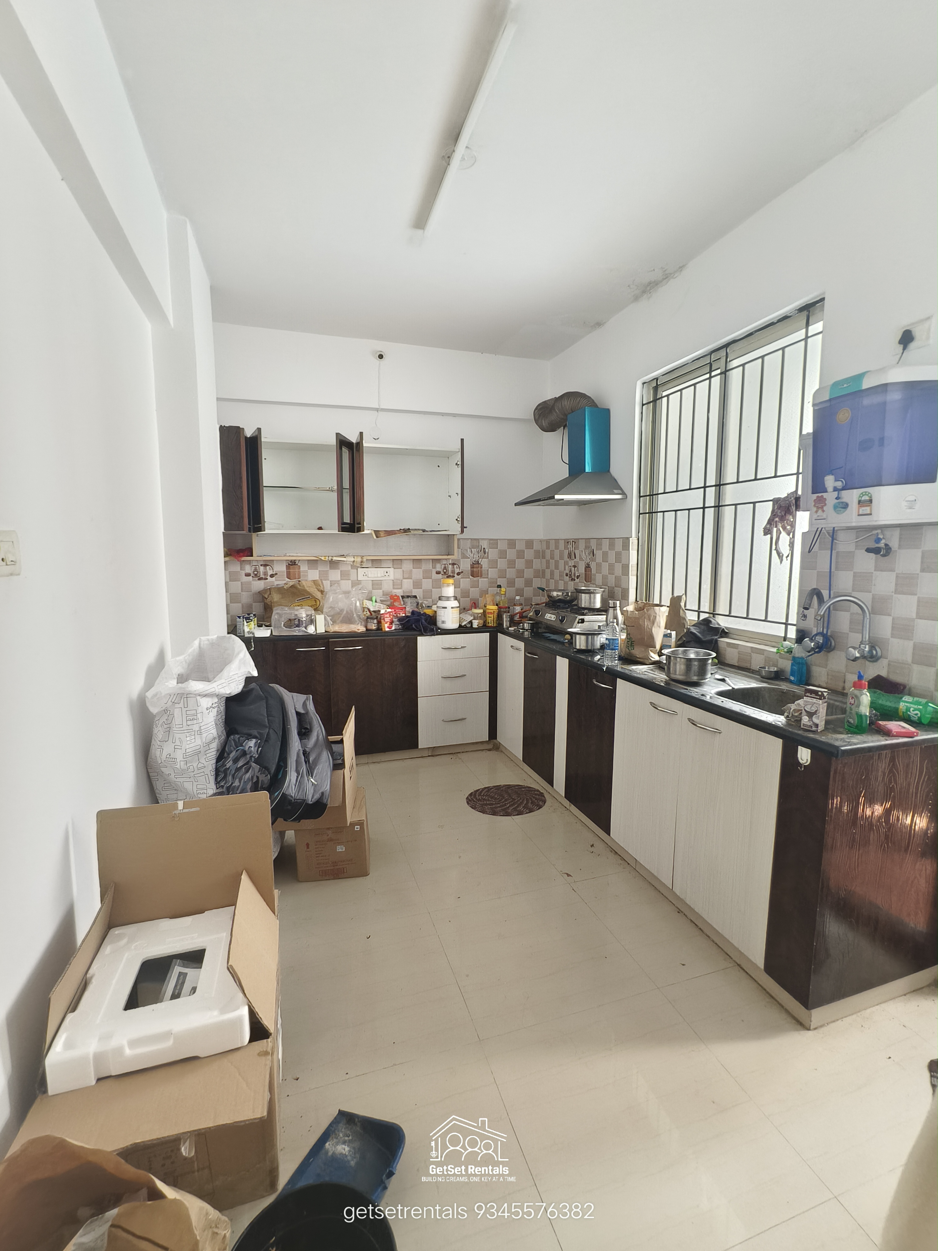 2 BHK + Pooja Room Apartment For Rent in Vandana Flora