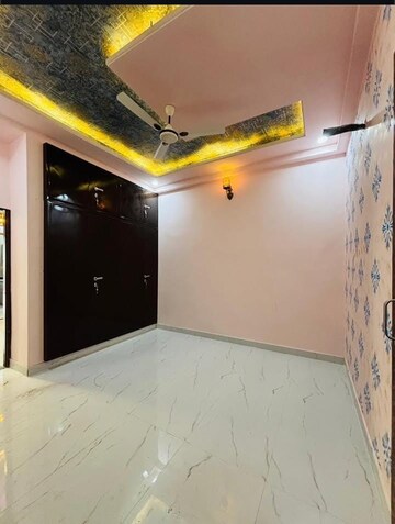 Bedroom in 2 BHK Builder Floor at Sector 37 – for Sale