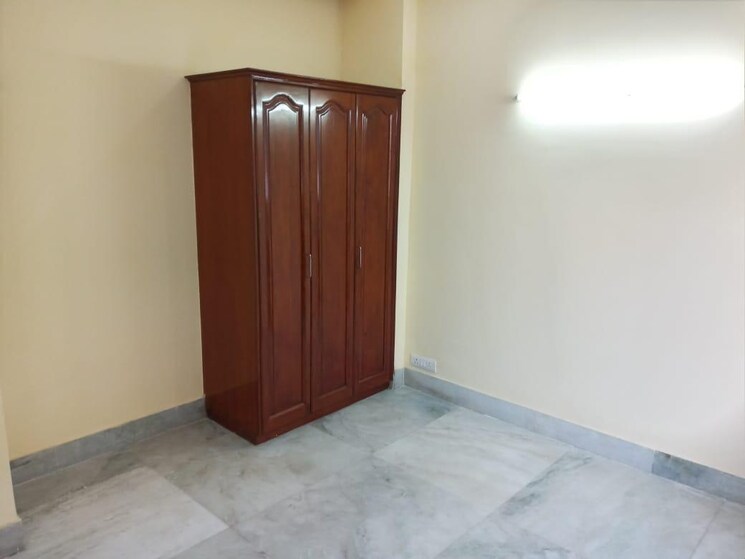Room, sector 41 3 Bedroom 3200 Sq.Ft. Builder Floor In Sector 41 Gurgaon 8895205