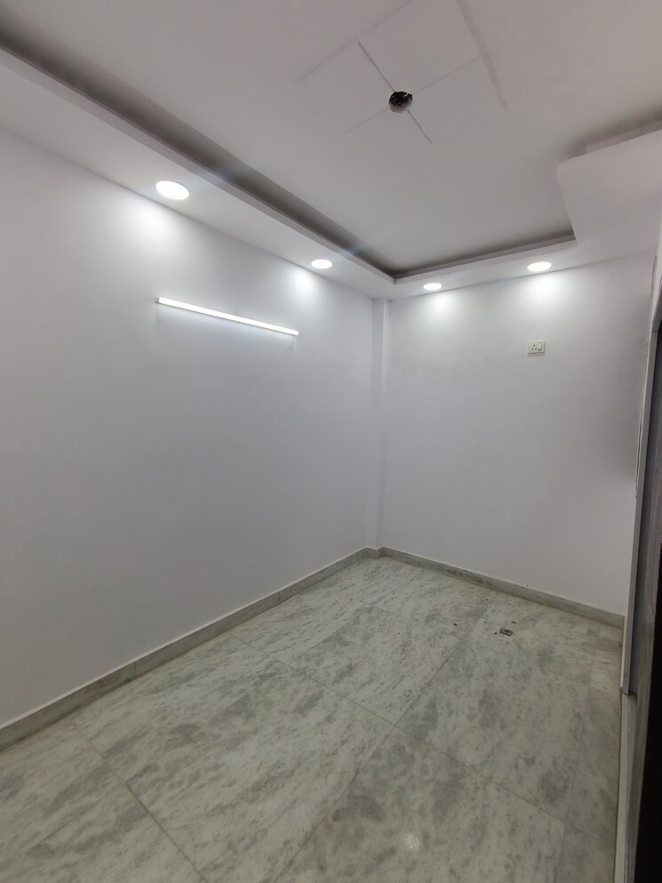 Room, govindpuri 3 Bedroom 850 Sq.Ft. Builder Floor In Govindpuri Delhi 8895218