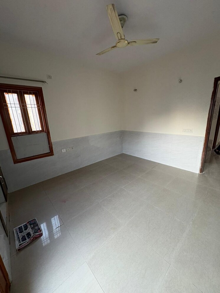 Room, rps-savana 2 Bedroom 978 Sq.Ft. Apartment In Sector 88 Faridabad 8895221