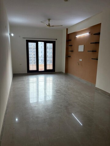 2 BHK Apartment For Rent in RPS Savana, Sector 88