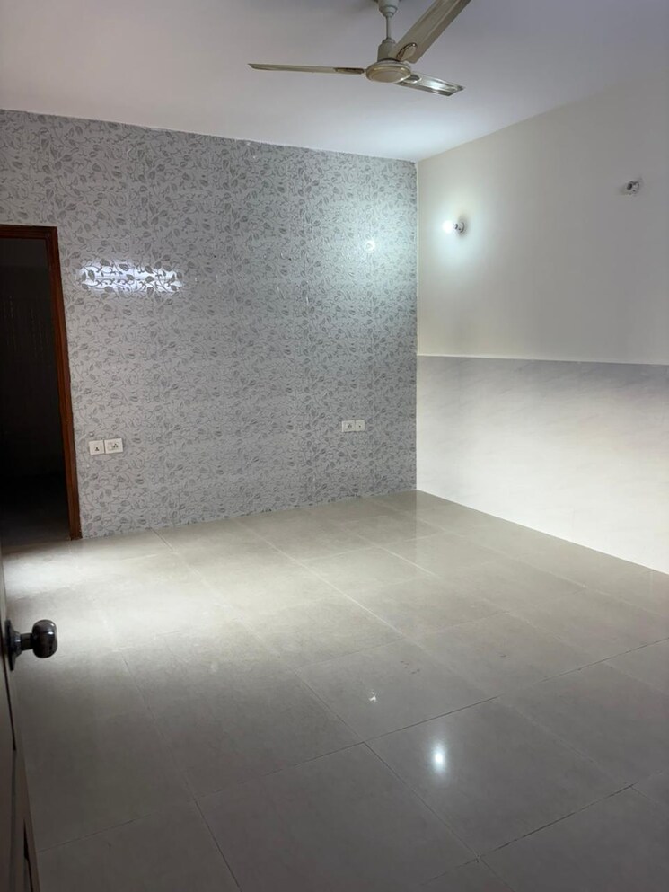 Room, rps-savana 2 Bedroom 978 Sq.Ft. Apartment In Sector 88 Faridabad 8895221