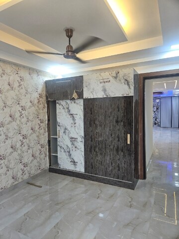 Room in 4 BHK Independent House at Elite X, Sector 10 Greater Noida – for Sale