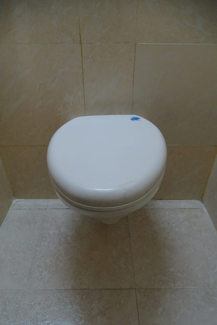 Bathroom, sindhi-society 1 Bedroom 620 Sq.Ft. Apartment In Chembur Mumbai 8895240