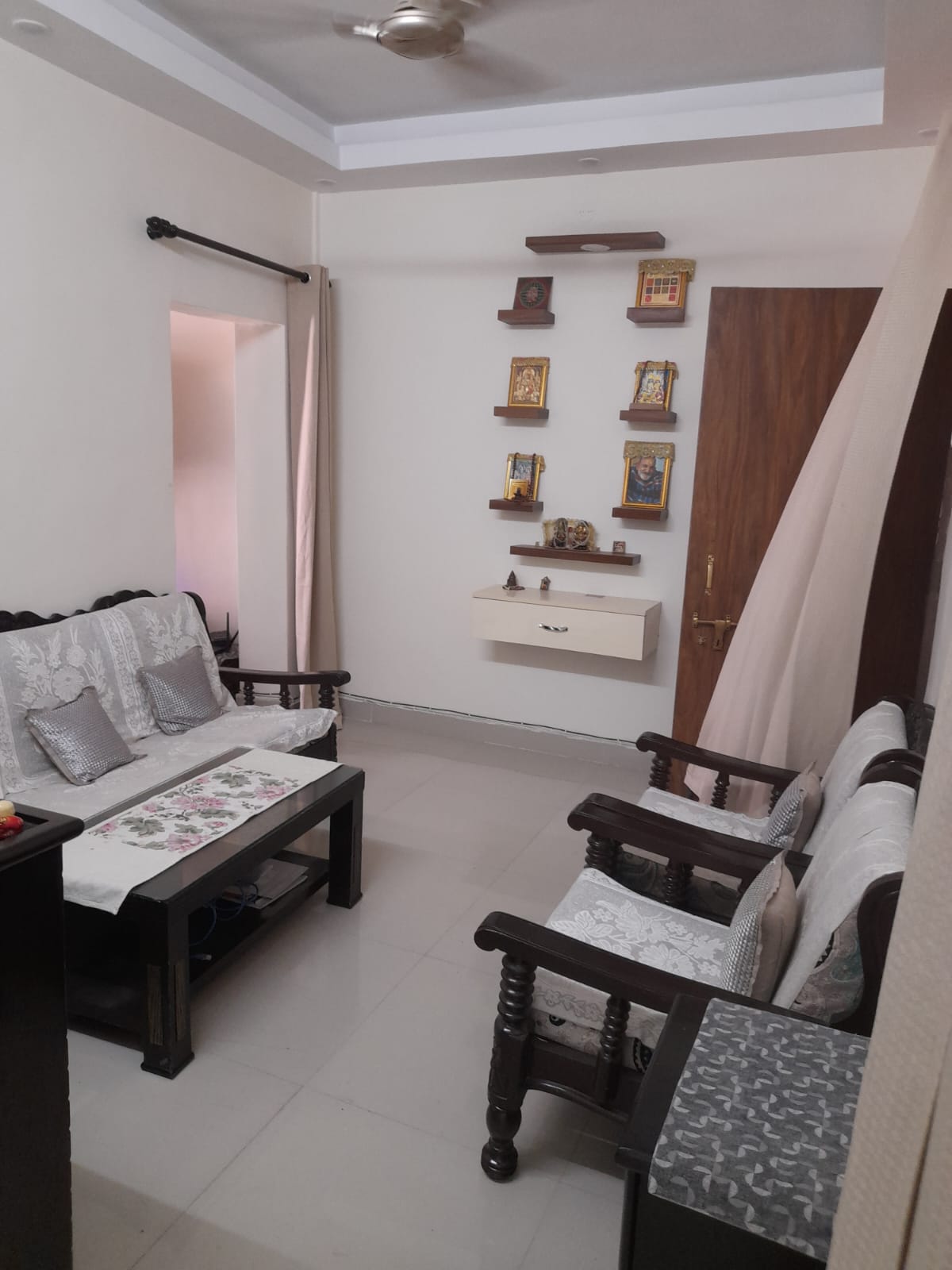 2 BHK + Extra Room Builder Floor For Rent in Patel Nagar