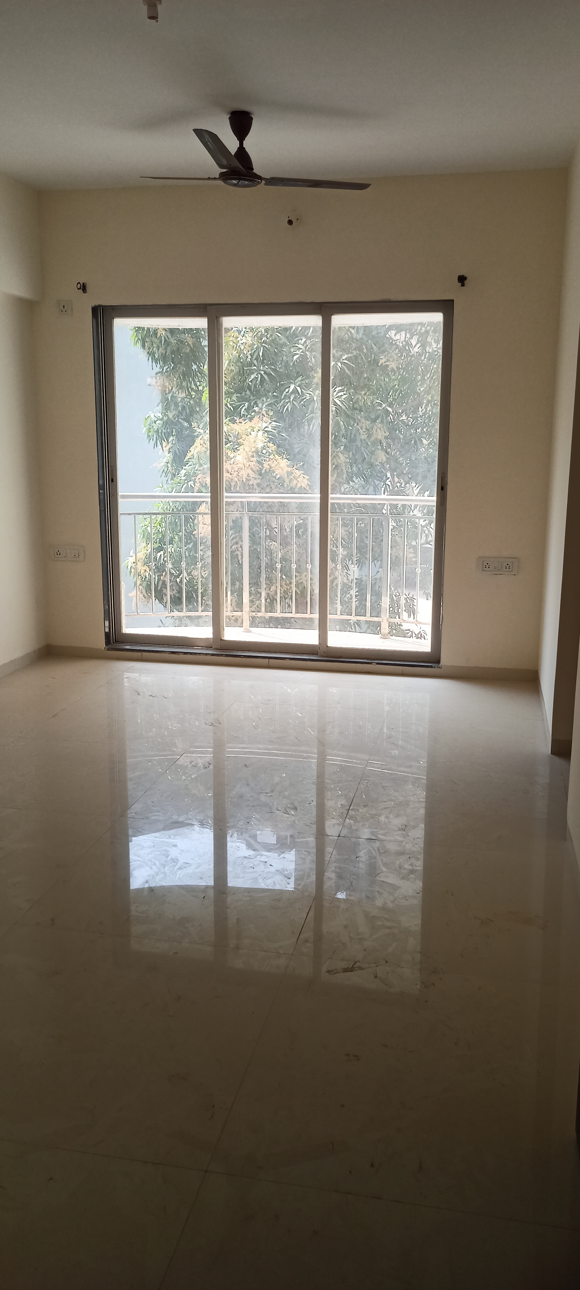 1 BHK Apartment For Sale in Rajendra Dolphin Tower