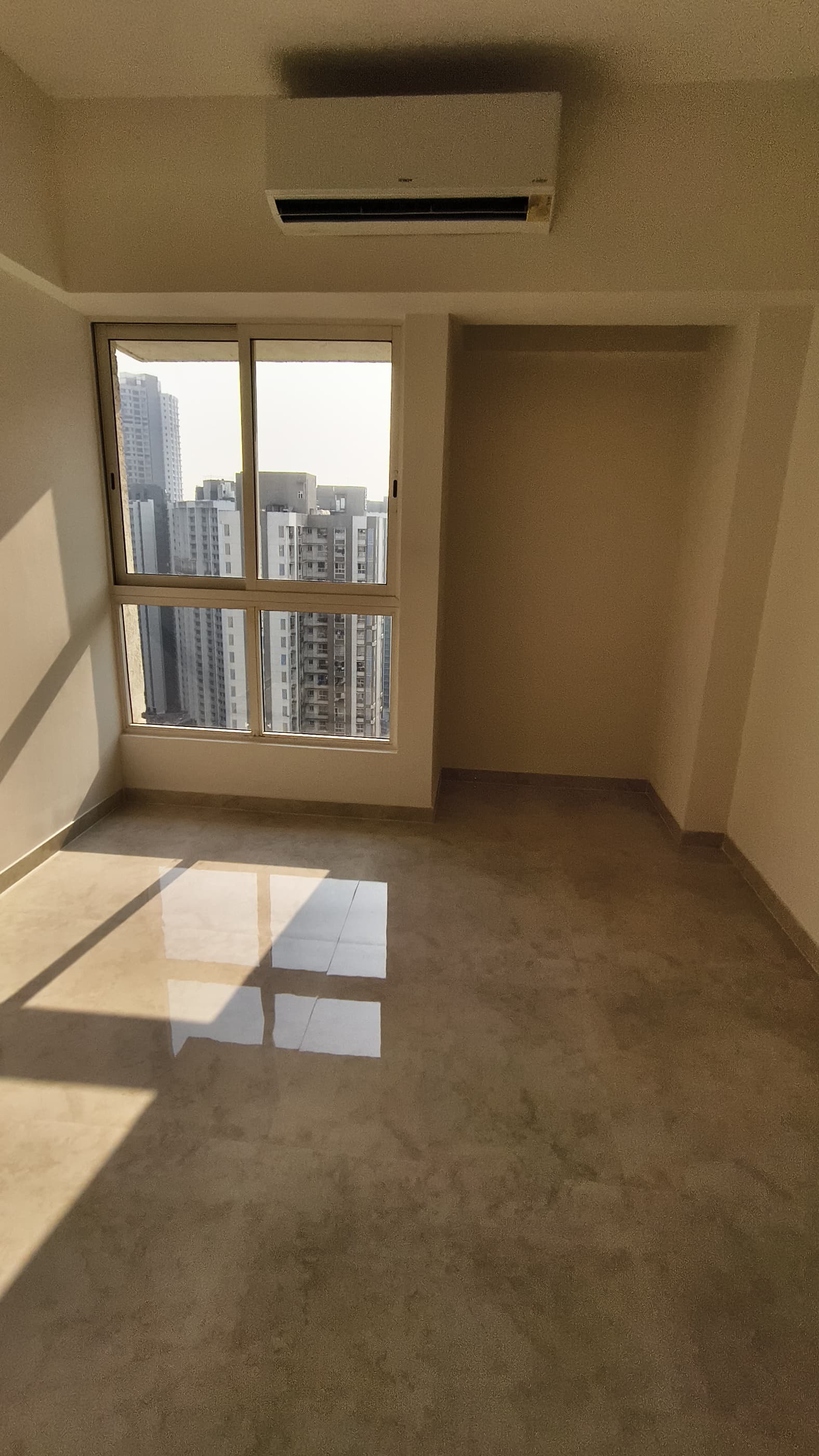 2 BHK Apartment For Rent in Lodha Amara