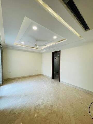Room in 5 BHK Independent House at Boutique Residential Apartments A-17 A, New Friends Colony – for Rent
