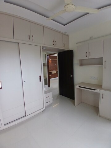 Room in 2 BHK Apartment at New Manish Nagar – for Rent