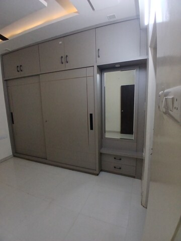 Furnished Amenities in 2 BHK Apartment at New Manish Nagar – for Rent