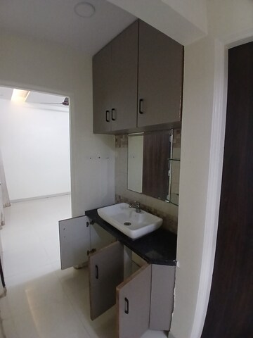 Furnished Amenities in 2 BHK Apartment at New Manish Nagar – for Rent