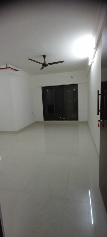 Living Room in 2.5 BHK Apartment at Kalpavruksh Garden 3, Kandivali West – for Rent