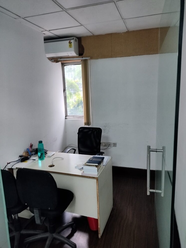 Team Area, okhla industrial estate phase 3 Commercial Office Space 2000 Sq.Ft. In Okhla Industrial Estate Phase 3 Delhi 8895348
