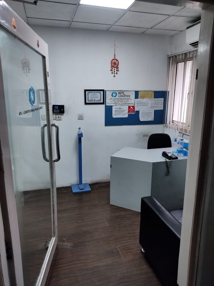 Team Area, okhla industrial estate phase 3 Commercial Office Space 2000 Sq.Ft. In Okhla Industrial Estate Phase 3 Delhi 8895348