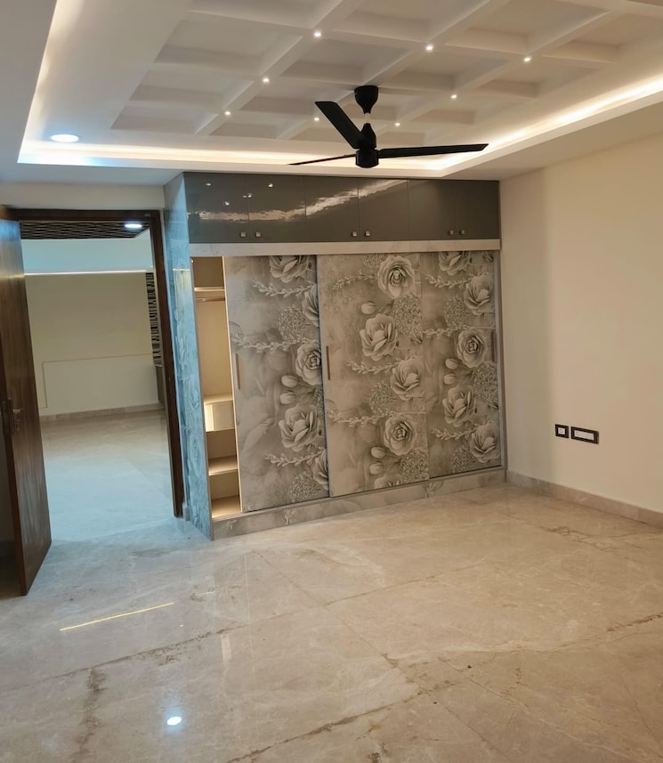 Room, nitesh-logos 4 Bedroom 4887 Sq.Ft. Apartment In Mg Road Bangalore 8895347