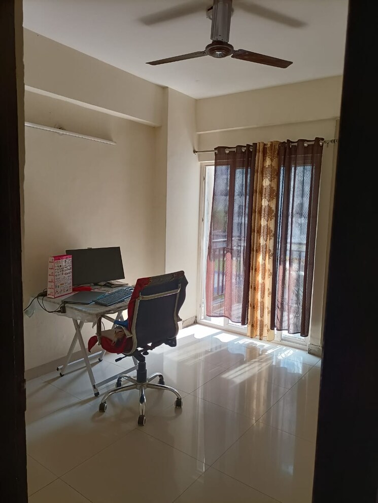 Master Bedroom, antriksh-golf-view 2 Bedroom 1245 Sq.Ft. Apartment In Sector 78 Noida 8895366