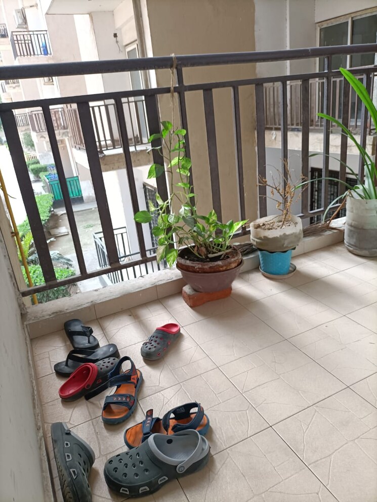 Balcony, antriksh-golf-view 2 Bedroom 1245 Sq.Ft. Apartment In Sector 78 Noida 8895366