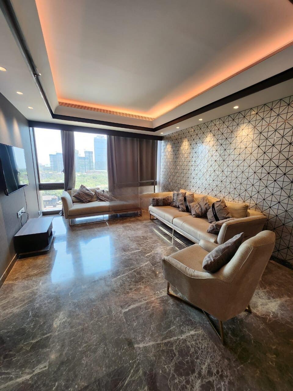 4 BHK + Servant Room Apartment For Rent in Oberoi Skyz