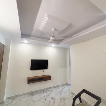 Furnished Amenities in 1 BHK Apartment at Dlf City Phase 3 – for Rent