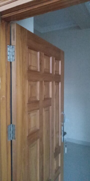 Furnished Amenities in 2 BHK Villa at Race Course – for Rent