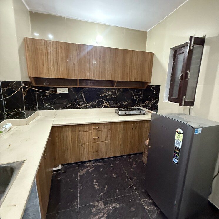 Kitchen, sector 63a 1 RK 400 Sq.Ft. Builder Floor In Sector 63a Noida 8895452