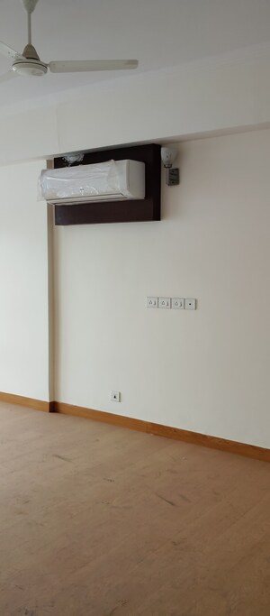 5 BHK Apartment For Sale in Jaypee Pavilion Heights IV, Sector 128