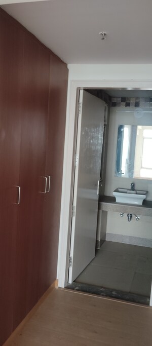 Bathroom in 5 BHK Apartment at Jaypee Pavilion Heights IV, Sector 128 – for Sale
