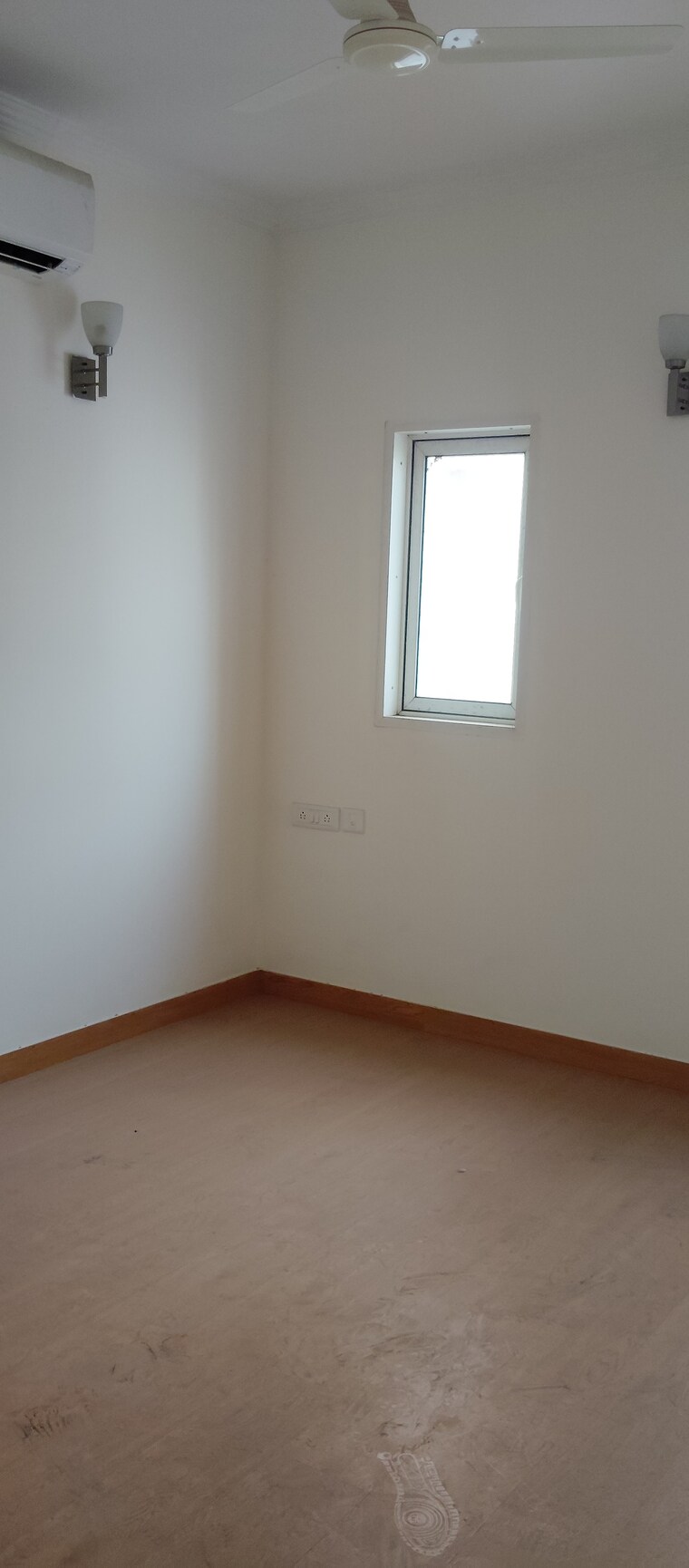 Room, jaypee-pavilion-heights-iv 5 Bedroom 5200 Sq.Ft. Apartment In Sector 128 Noida 8895471