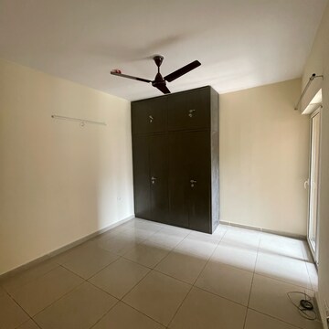 Furnished Amenities in 2 BHK Apartment at Landcraft Golflink Villas, Pandav Nagar – for Sale