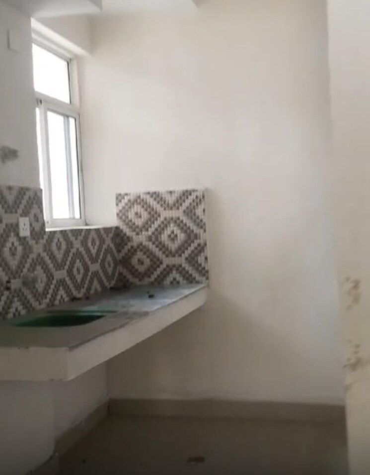 Living Room, jaypee-greens-kosmos 3 Bedroom 806 Sq.Ft. Apartment In Sector 134 Noida 8895481