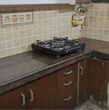 Kitchen in 1 BHK Builder Floor at Lajpat Nagar I – for Rent