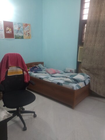 Bedroom in 3 BHK Builder Floor at Sector 23 – for Rent
