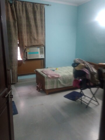Living Room in 3 BHK Builder Floor at Sector 23 – for Rent