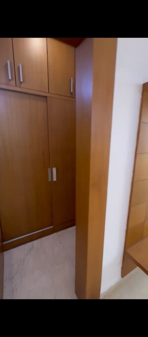 Furnished Amenities in 4 BHK Penthouse at Amrapali Sapphire, Sector 45 – for Sale