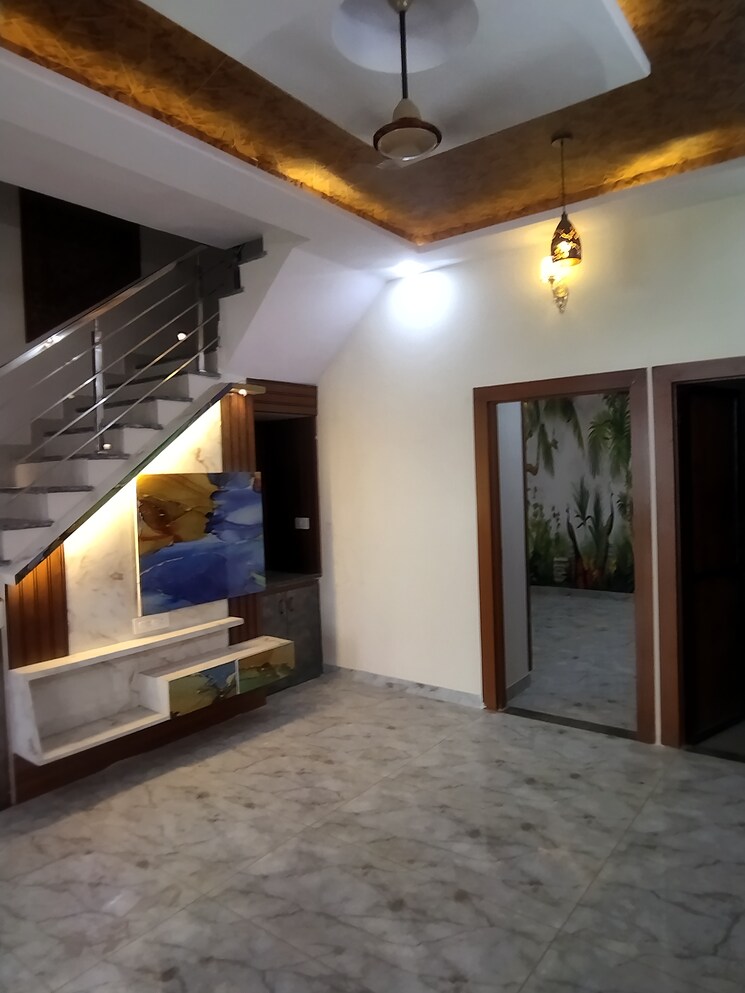 Room, kalwar road 3 Bedroom 85 Sq.Yd. Villa In Kalwar Road Jaipur 8895586