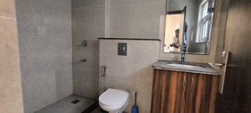 Bathroom in 4 BHK Villa at BPTP Amstoria, Sector 102 – for Rent