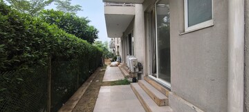 Balcony in 4 BHK Villa at BPTP Amstoria, Sector 102 – for Rent