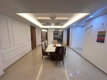 Team Area in 4 BHK Builder Floor at Sector 21 – for Rent