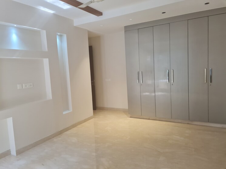 Room, greater kailash ii 4 Bedroom 2500 Sq.Ft. Apartment In Greater Kailash ii Delhi 8895617