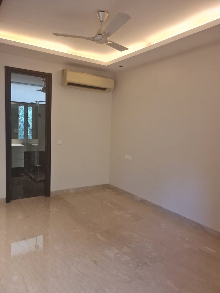 Room, greater kailash ii 4 Bedroom 2500 Sq.Ft. Apartment In Greater Kailash ii Delhi 8895617
